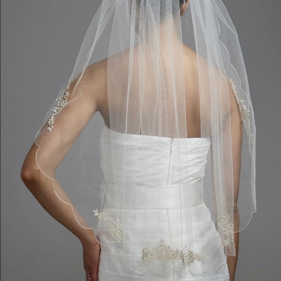 NWT Fingertip Veil - Picture 5 of 5